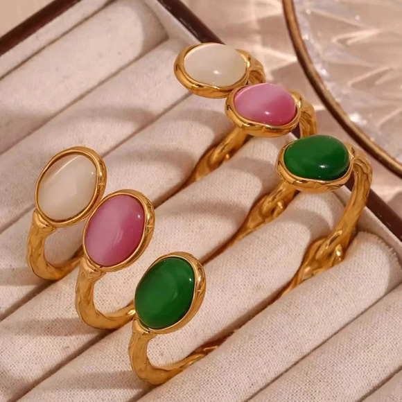 White Agate 18K Gold Stainless Steel Waterproof Cuff Bracelet - Picture 5 of 7